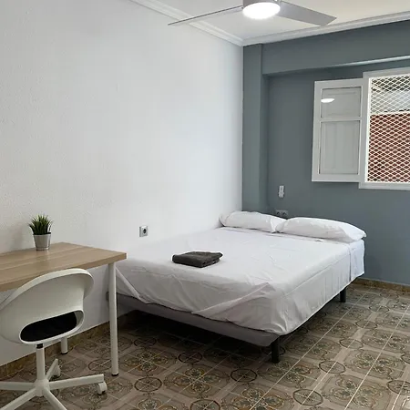 Moderno Piso Con Terraza